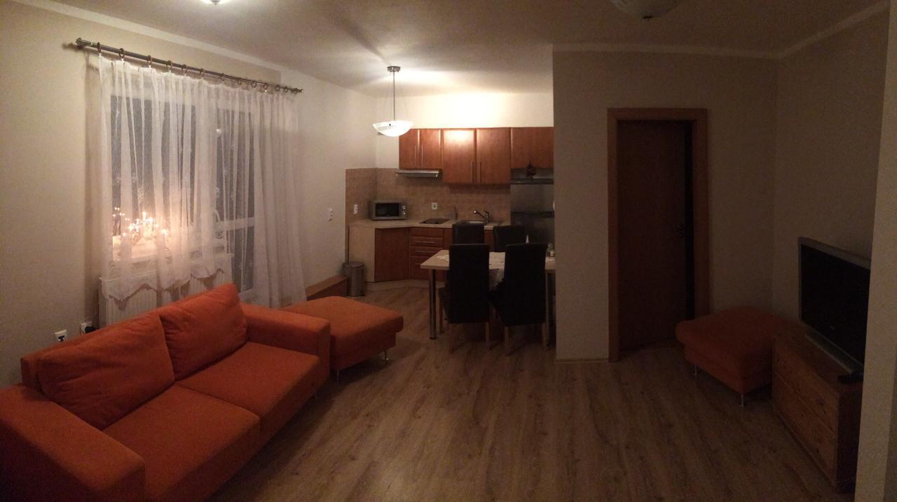 Ferienwohnung Beska Bešeňová Exterior foto
